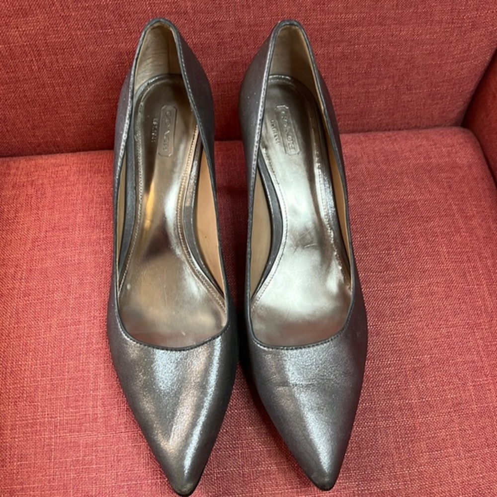 COACH WOMENS GREY PUMPS‎ SIZE 10 B
